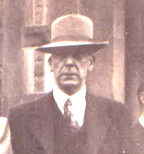 Photo of photos/Duncan McLennan 1893-1962 portrait